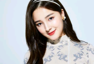 MOMOLAND 某事 thumbnail