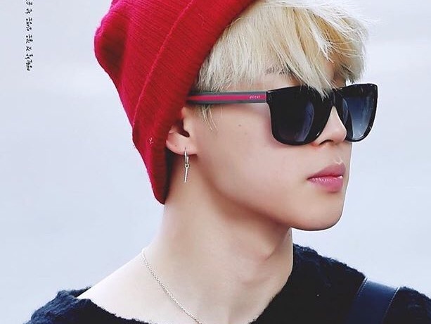 我只是个空乘人员。 thumbnail