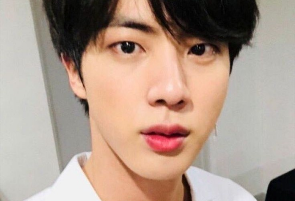 vota por Jin thumbnail