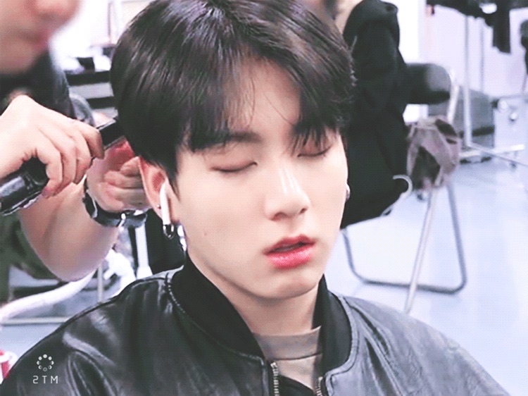 고정관념 thumbnail