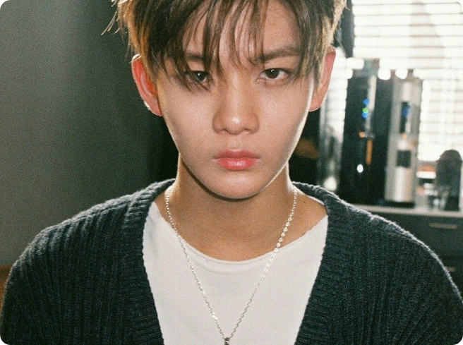 The heroine wearing a fox mask thumbnail