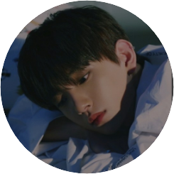 홍지수(뱀파이어) image