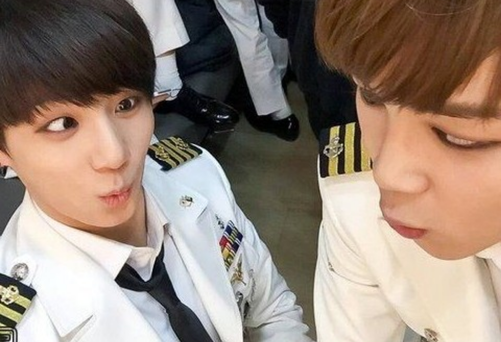 투표하세요‼️ thumbnail