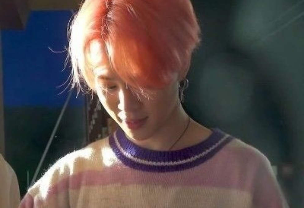 短髪の彼女 thumbnail