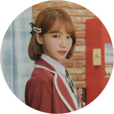 김채원 image