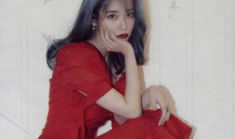 Fascinating camellia, flower: flower thumbnail