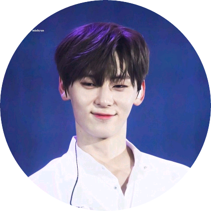 황민현 image