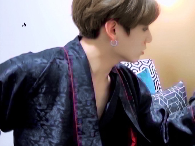 싱글대디 직장상사 전남친 전정국 thumbnail