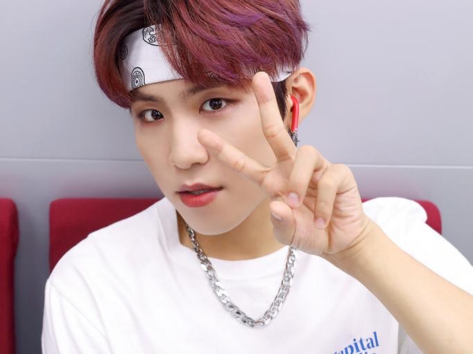 박우진 (18) image