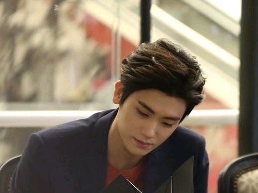박형식 image