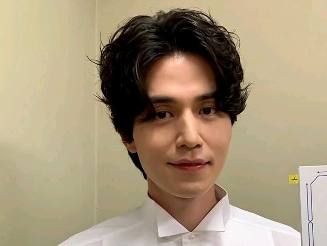 이동욱 image