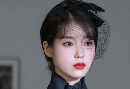 Penindas dan orang buangan thumbnail