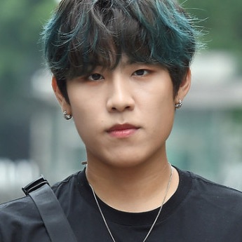 우진 image