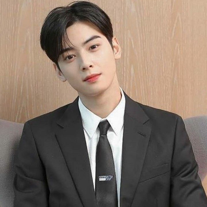 은우(인턴) image