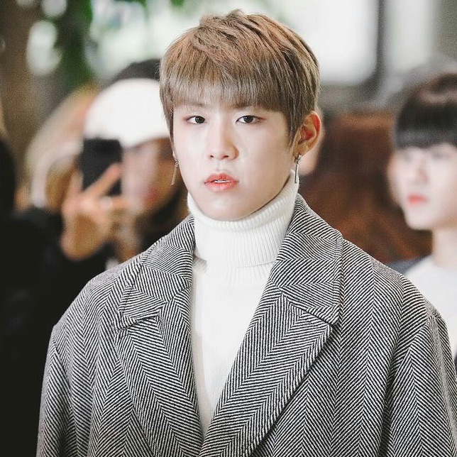 우진 image