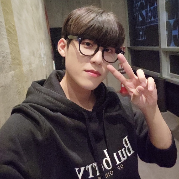 우진 image