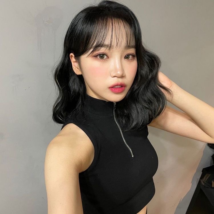 채원(비서) image