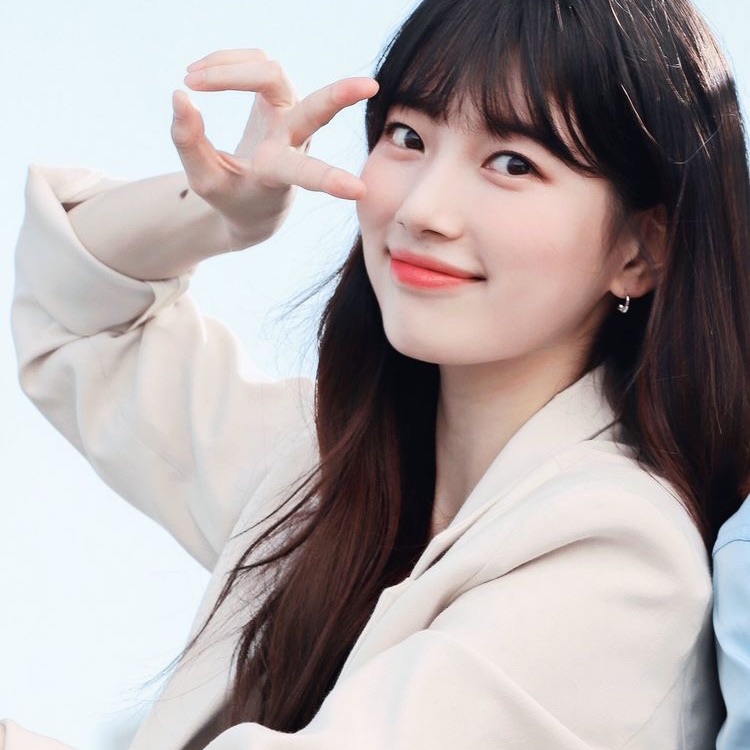 수지(과장) image