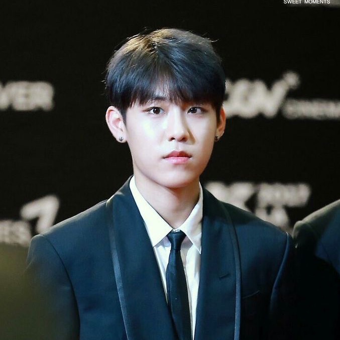 우진 image