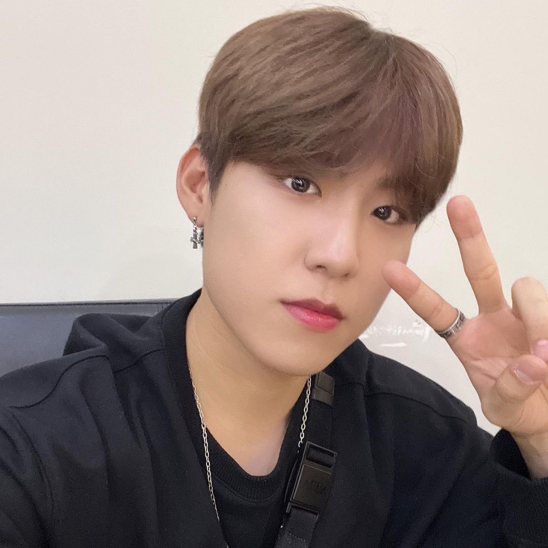 우진 image
