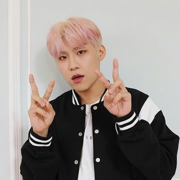 우진 image