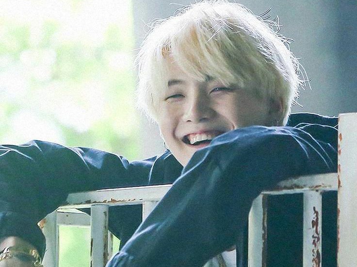 我們一共三個人。 thumbnail