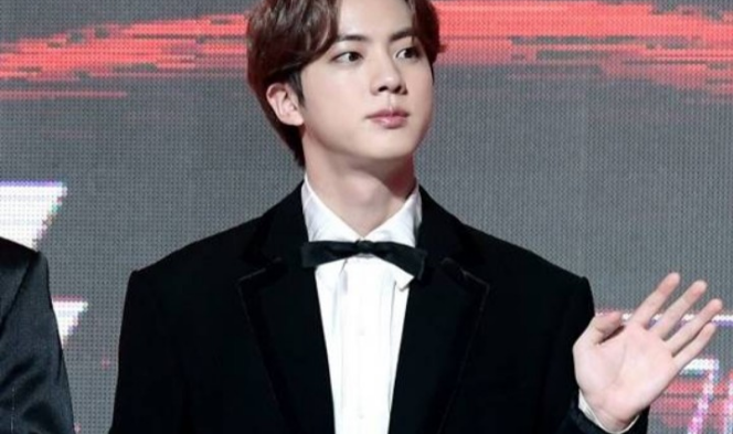 세계적으로 유명한 우리의 미남 😍 thumbnail