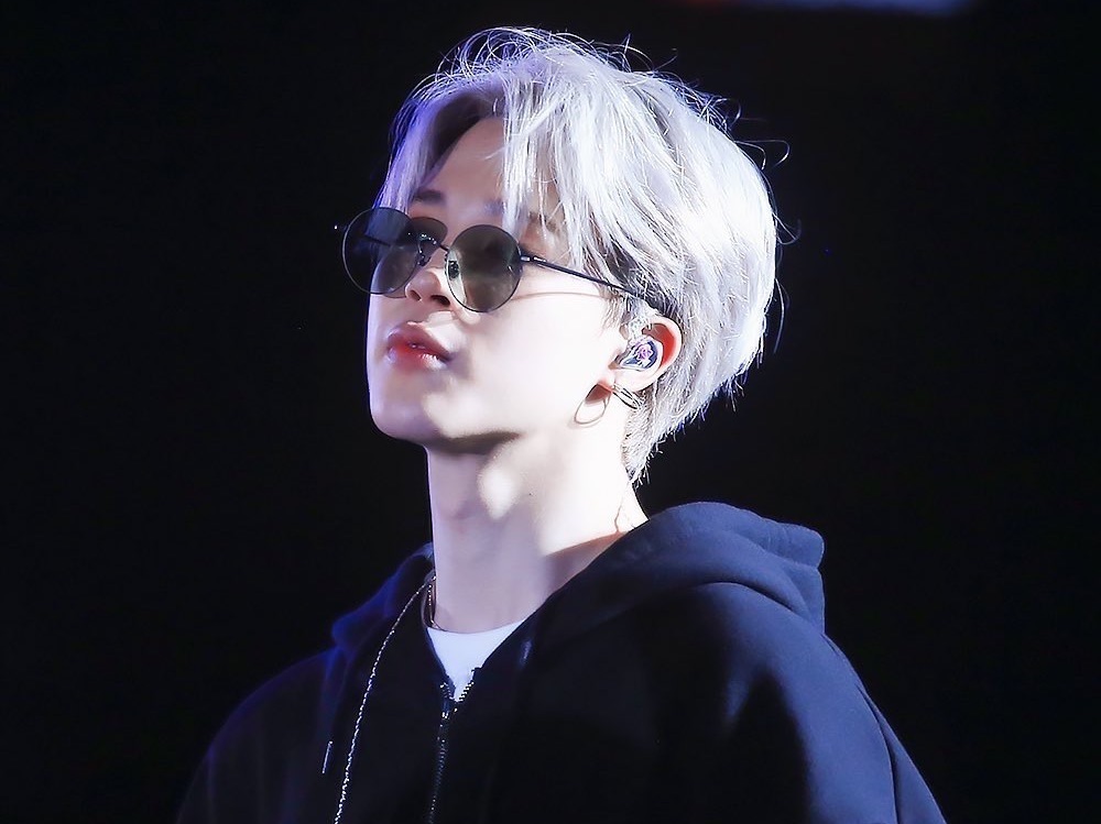 I like bad guys, what should I do? thumbnail