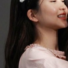 루시아 해리슨 image