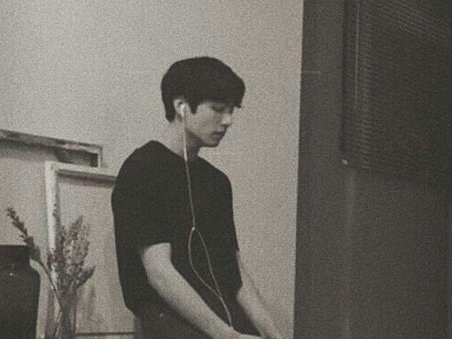 El guapo huésped de esa casa thumbnail