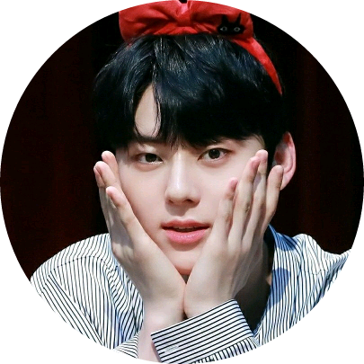황민현 image