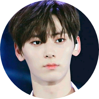 황민현 image