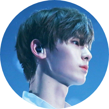 황민현 image