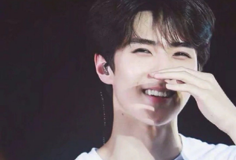 황금기의 아름다움 🌹 thumbnail