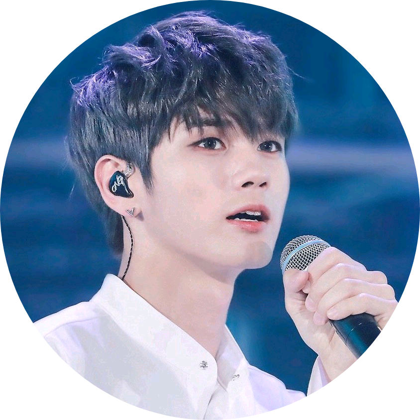 옹성우 image