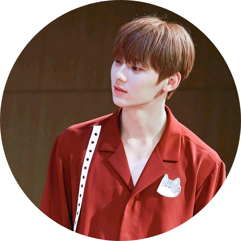 황민현 image