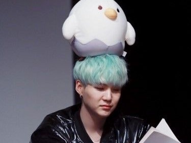 The teacher is half-human and half-beast? thumbnail