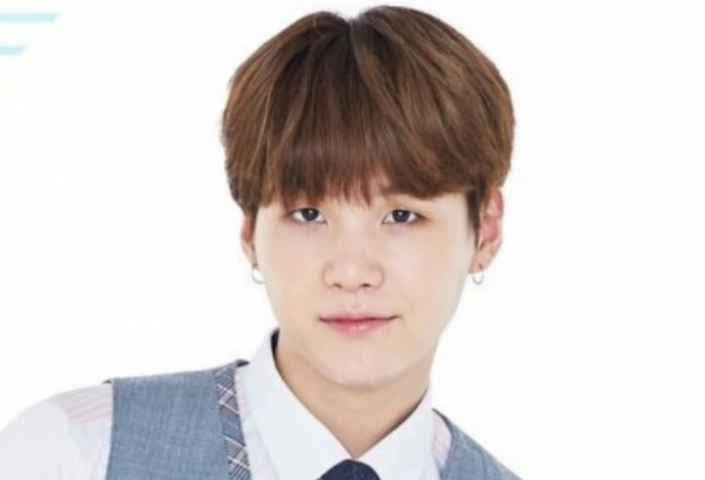 그때 그 부반장...민윤기 thumbnail