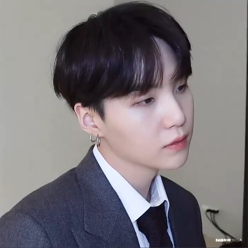 민윤기 image