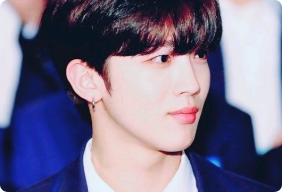 It feels good and affectionate, but also dizzying? thumbnail