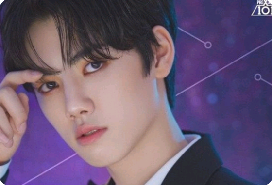 Chênh lệch một tuổi chẳng là gì cả, em gái ạ. thumbnail