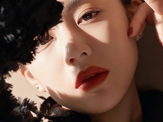 Romance with a Witch thumbnail