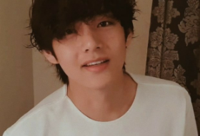 PARLA del fidanzato più grande Kim Taehyung thumbnail