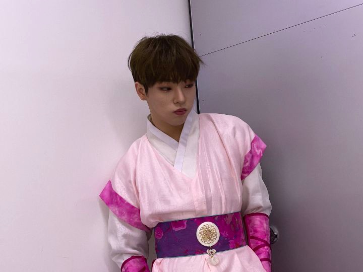 盛开的夜来香 thumbnail