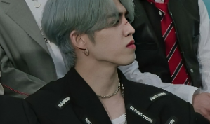 You have entered a reverse harem game. thumbnail