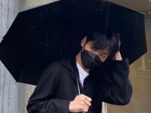 오빠만 5명…? thumbnail