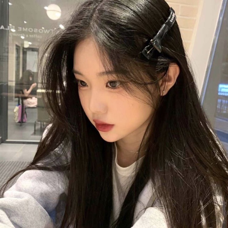 윤 지 아(19) image