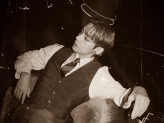 esmeray [어두운 달] thumbnail