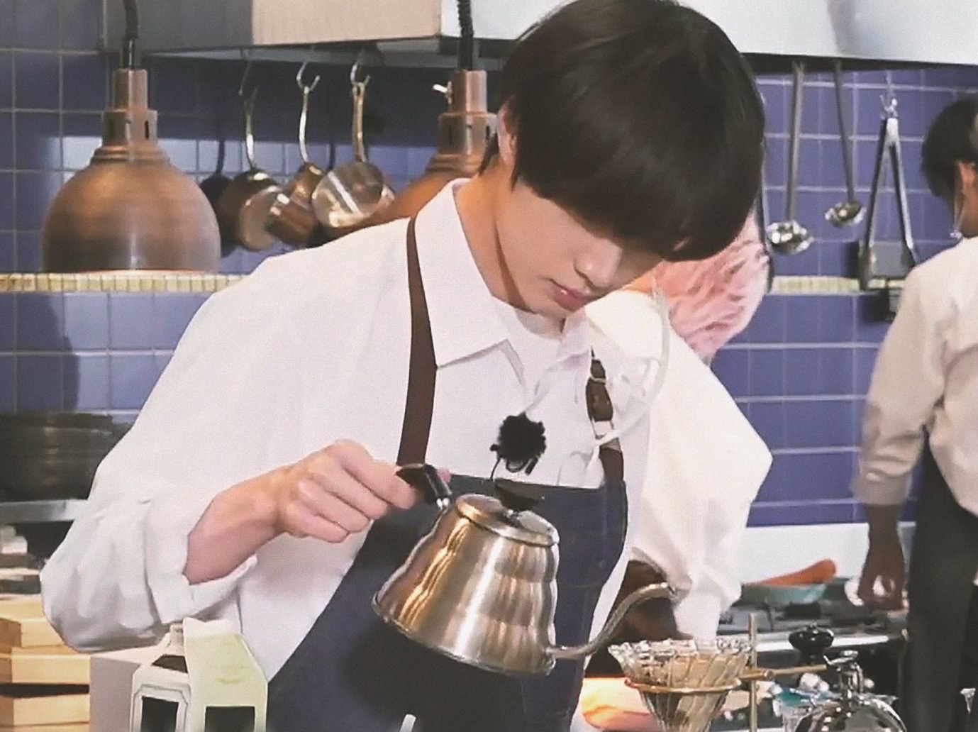 咖啡馆的兼职员工换人了。 thumbnail