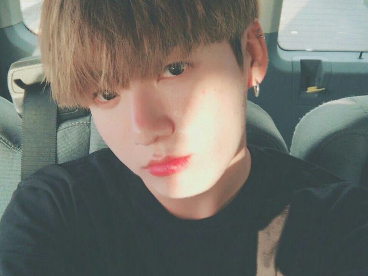 Cách tán tỉnh Jeon Jungkook lúc nhỏ thumbnail